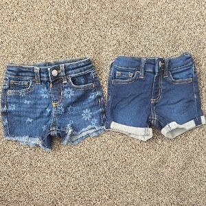 2PAIRS GIRLS JEAN SHORTS PLAIN AND MINNIE PRINT